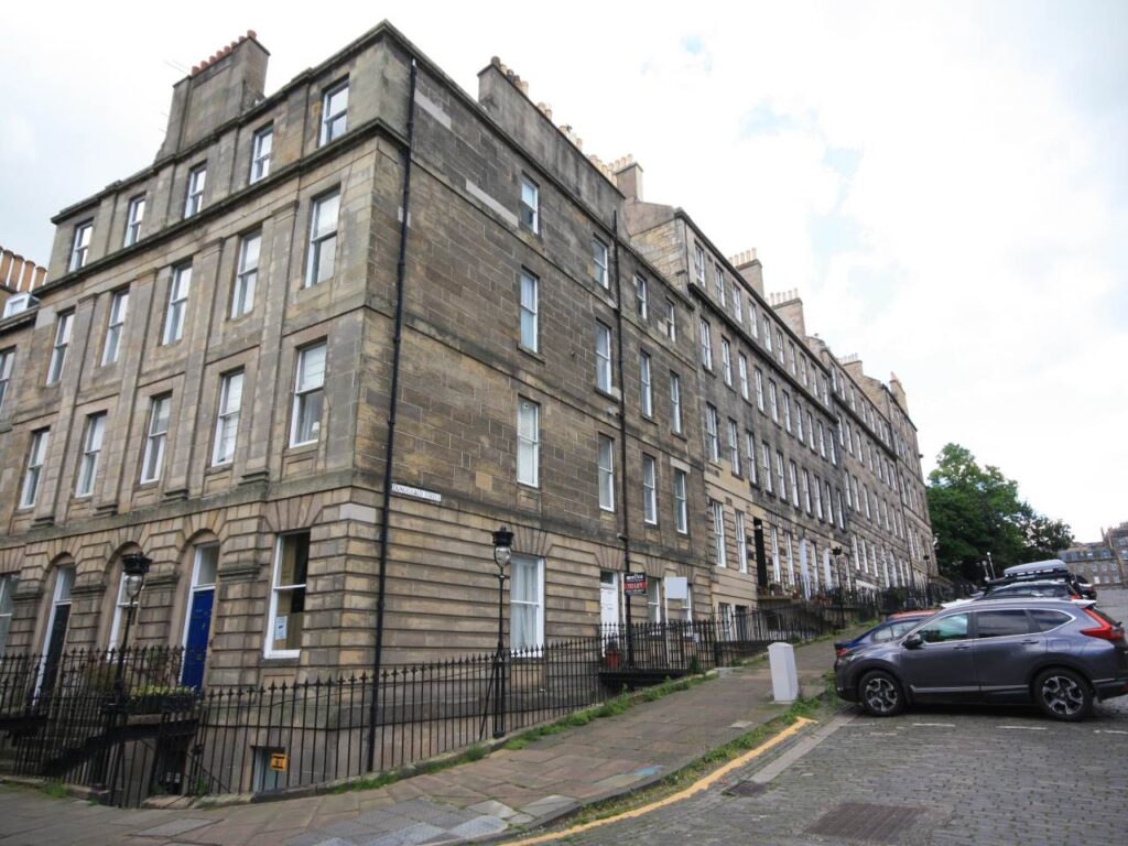 Dundonald Street