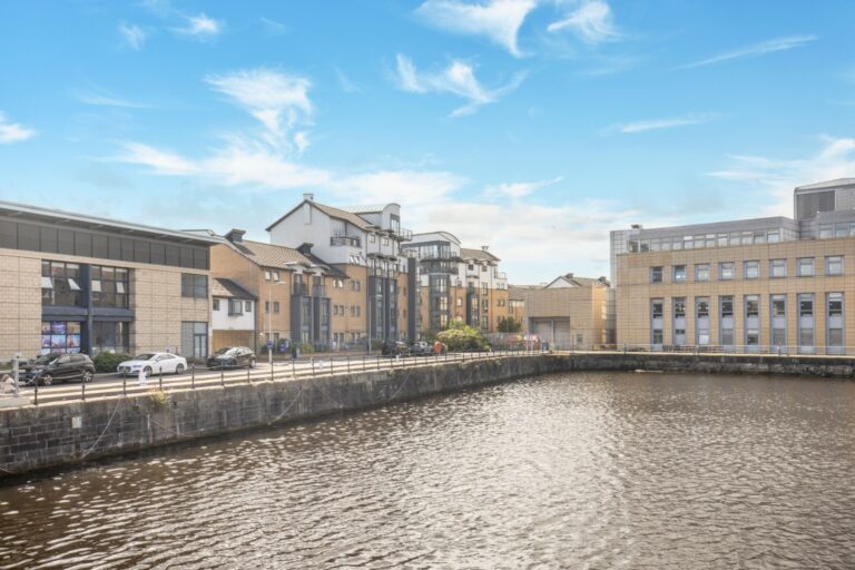 Rennies Isle, Leith, Edinburgh, EH6 | Cox and Co