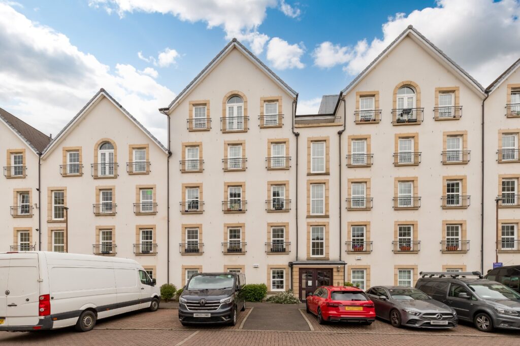Dalry Gait, Edinburgh, EH11